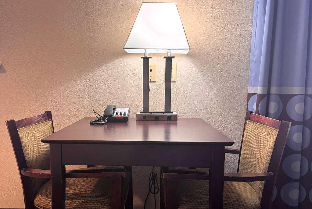 Super 8 By Wyndham Iah West/Greenspoint Aldine Zimmer foto